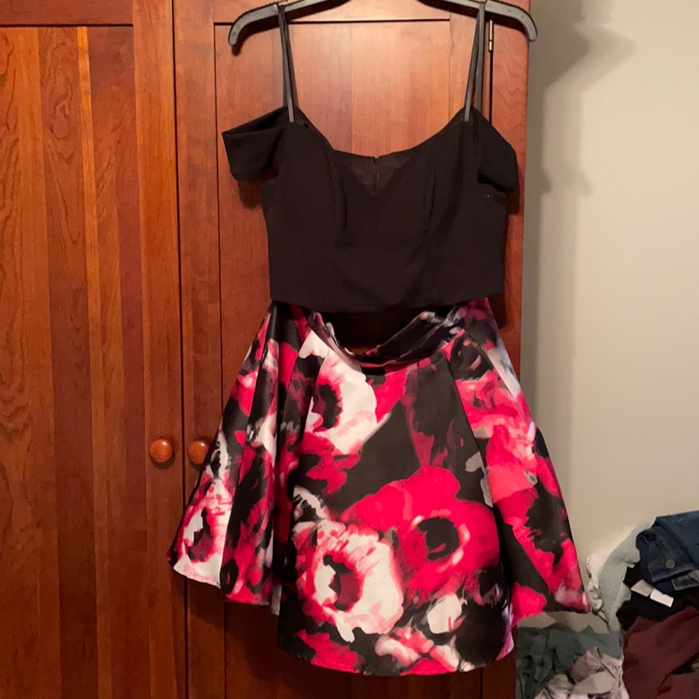 Super cute two piece formal dress